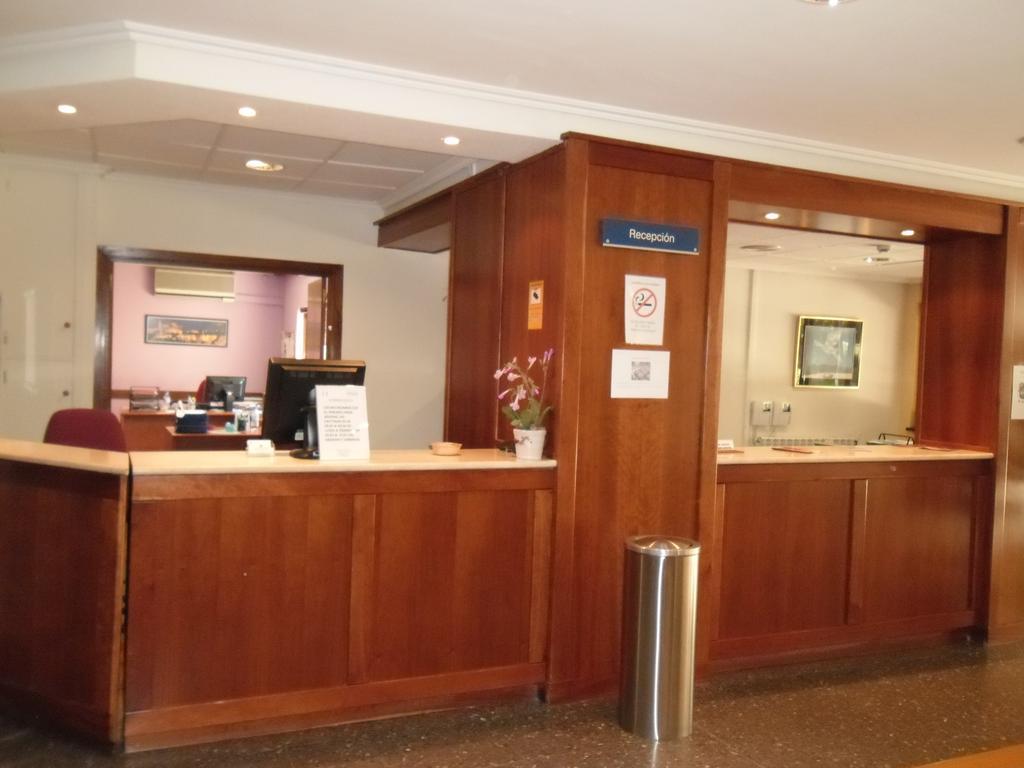 Hotel Escuela Μαδρίτη Εξωτερικό φωτογραφία